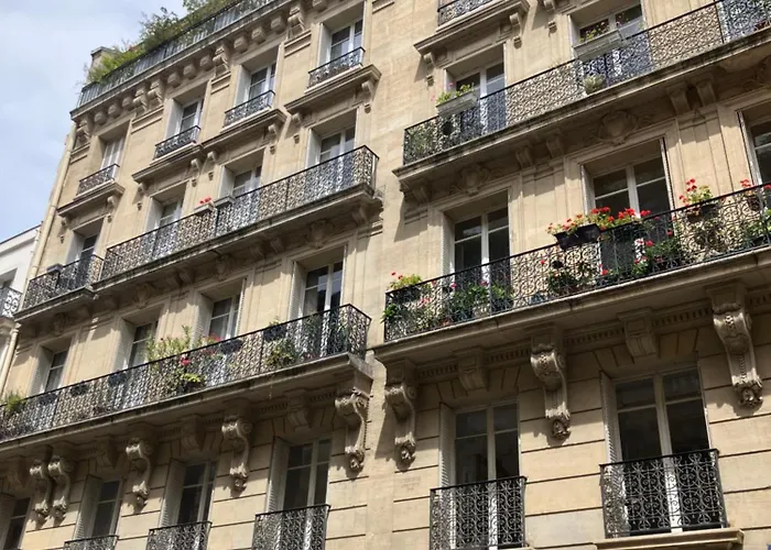 Capitale Saint Lazare Отель типа 